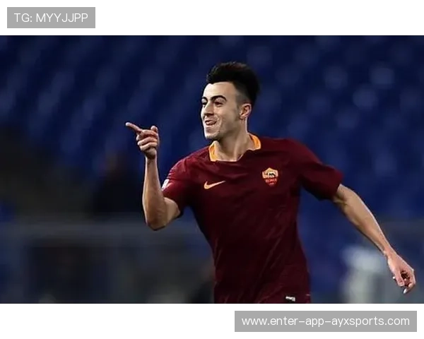 罗马沙拉维假动作摆脱后抽射:从场上技巧到镜头前的爆发力